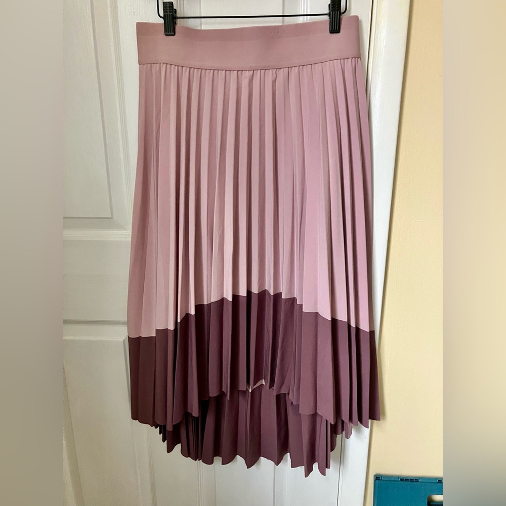 Athleta High Low Pleated Skirt in Pink and Brown